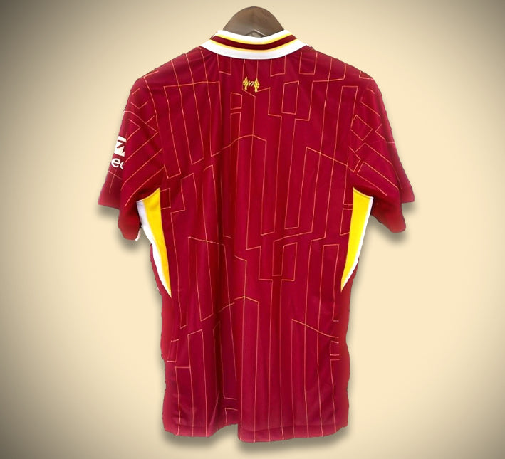 maillot-domicile-liverpool-saison-vingt-quatre-vingt-cinq-rouge-officiel Hjemmebanetrøje Liverpool sæson 2024/2025 rød officiel