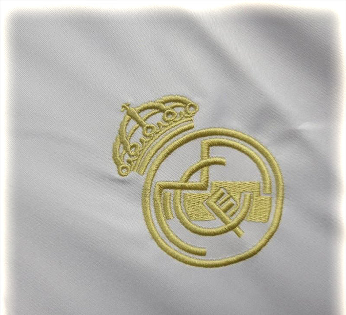 maillot-de-football-concept-real-madrid-edition-speciale-dragon-dore-saison-2024-2025 fodboldtrøje concept Real Madrid special edition gylden drage sæson 2024 2025