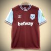 MAILLOTWESTHAMDOMICILE-1.jpg West Ham Hjemmebanetrøje 2024-2025 set forfra