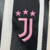 Hjemmebanetrøje Juventus sæson 25 26 sort og hvid