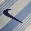 Maillottottenham24dosnike.jpg Tottenham Hjemmebanetrøje 2024-2025 stofdetalje