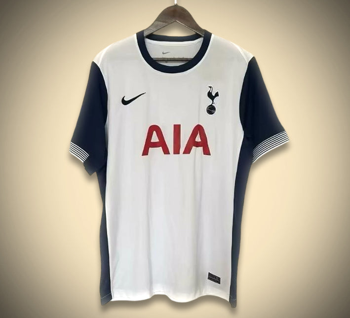 Maillottottenhamdomicile-1.jpg Tottenham Hjemmebanetrøje 2025-2026 set forfra