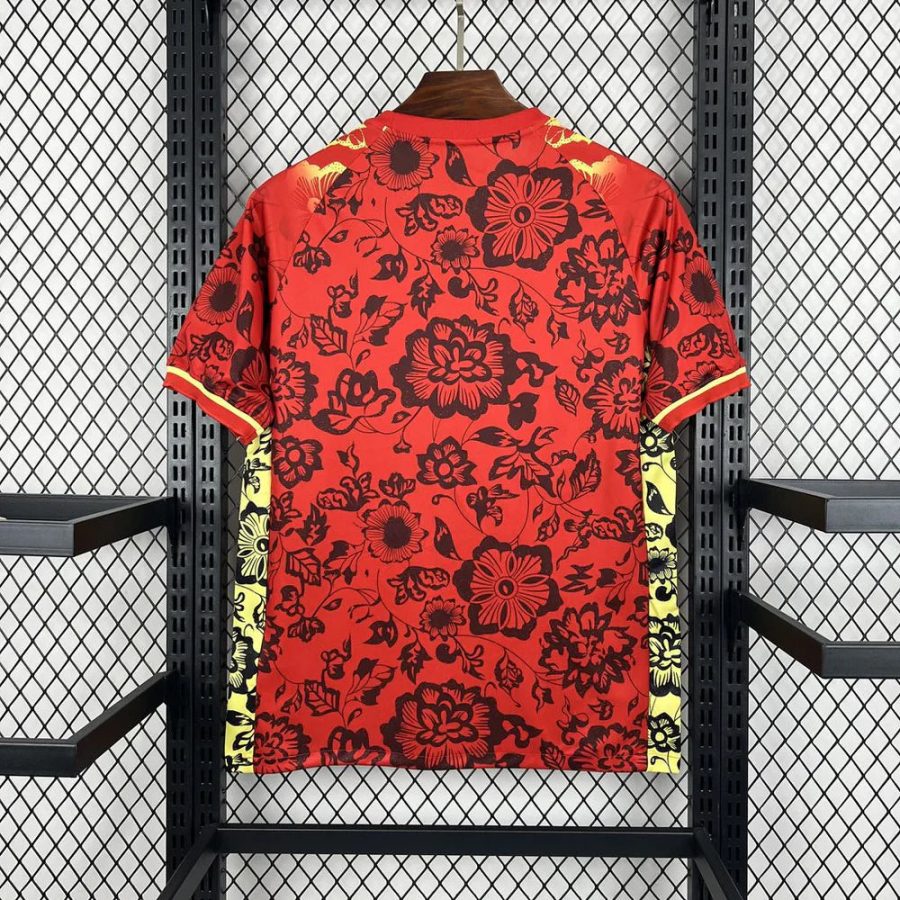 vetement-sport-portugal-avec-imprime-floral-2025 sportstøj Portugal med blomsterprint 2025