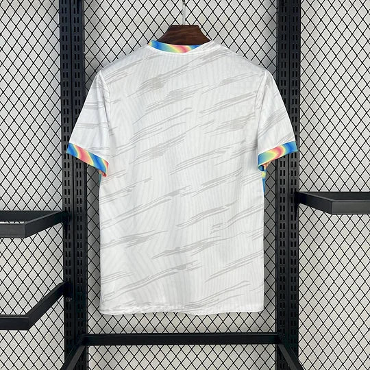 jersey-blanc-fc-barcelone-edition-concept-nouvelle-saison-2025-2026 Hvid FC Barcelona trøje konceptudgave ny sæson 2025 2026