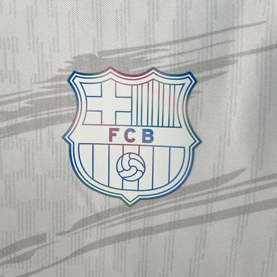 maillot-concept-blanc-fc-barcelona-saison-2025-2026-tenue-de-football Hvid koncepttrøje FC Barcelona sæson 2025 2026 fodbolddragt