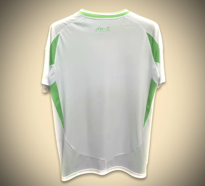 maillot-domicile-de-l-equipe-d-algerie-saison-2024-2025-vert-et-blanc Hjemmebanetrøje for Algeriets landshold sæson 2024 2025 grøn og hvid