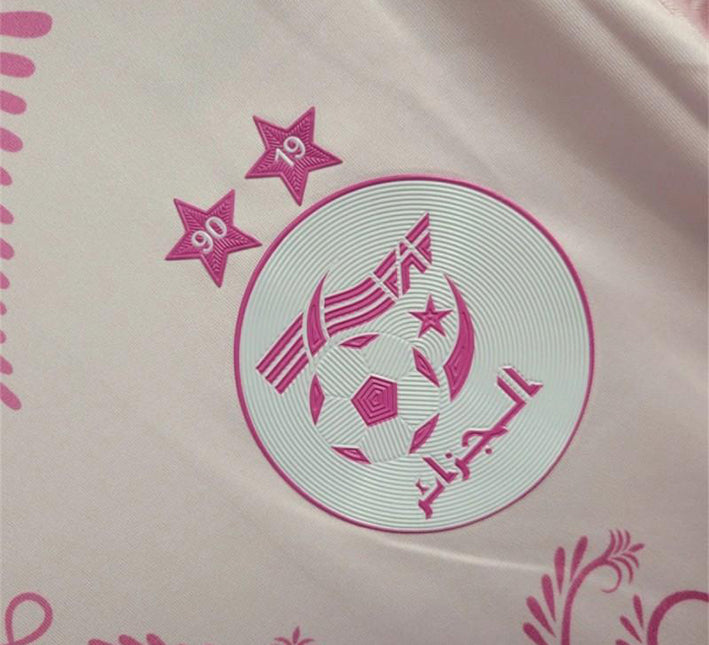 maillot-concept-algerie-edition-rose-pour-supporter-des-fennecs Fodboldtrøje-Concept Algeriet pink udgave til supporter af Fennecs