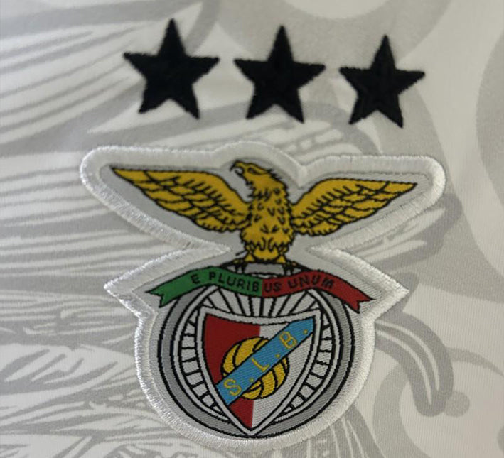 haut-de-training-benfica-rouge-pour-entrainement-football høj træningstrøje Benfica rød til fodboldtræning