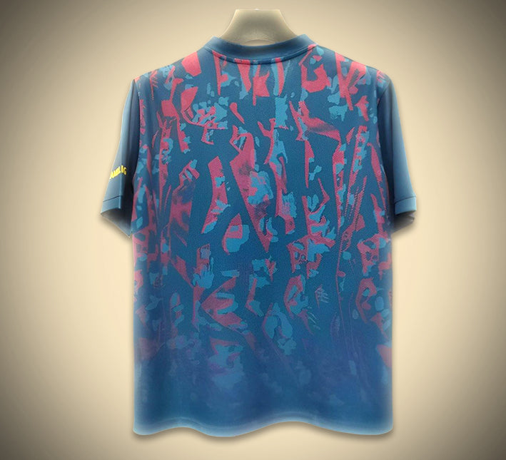 maillot-concept-fc-barcelone-edition-artistique-saison-2024-2025-design-creatif-pour-supporter Concept-trøje FC Barcelona kunstnerisk udgave sæson 2024/2025 kreativt fan-design