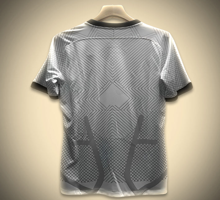 maillot-concept-inter-milan-edition-serpend-noir-pour-supporter-avec-ecusson-du-club Fodboldtrøje-Concept Inter Milan udgave Serpend sort til fan med klubemblem