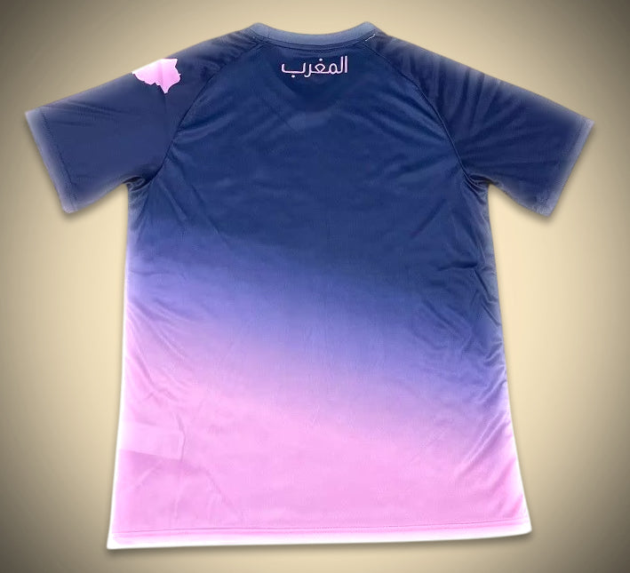 maillot-de-football-concept-maroc-edition-blue-rose-saison-2025-2026 Fodboldtrøje-Concept Marokko blå pink udgave sæson 2025 2026