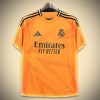 maillotrealmadridexterieurorange-1.jpg Fodboldtrøje Real Madrid Udebane 2024-2025 set forfra