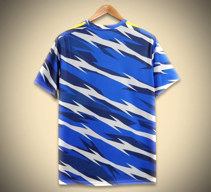 maillotscotlandextterieuros.jpg Skotland Træningstrøje 2025 set fra siden