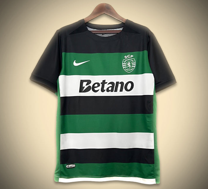 Fodboldtrøje Sporting CP Hjemmebanetrøje 2024-2025 set forfra