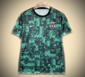 Fodboldtrøje Sporting CP Opvarmning 2024-2025 set forfra