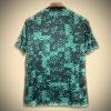 maillotsportingprematchdos.jpg Sporting CP Opvarmningstrøje 2024-2025 set bagfra