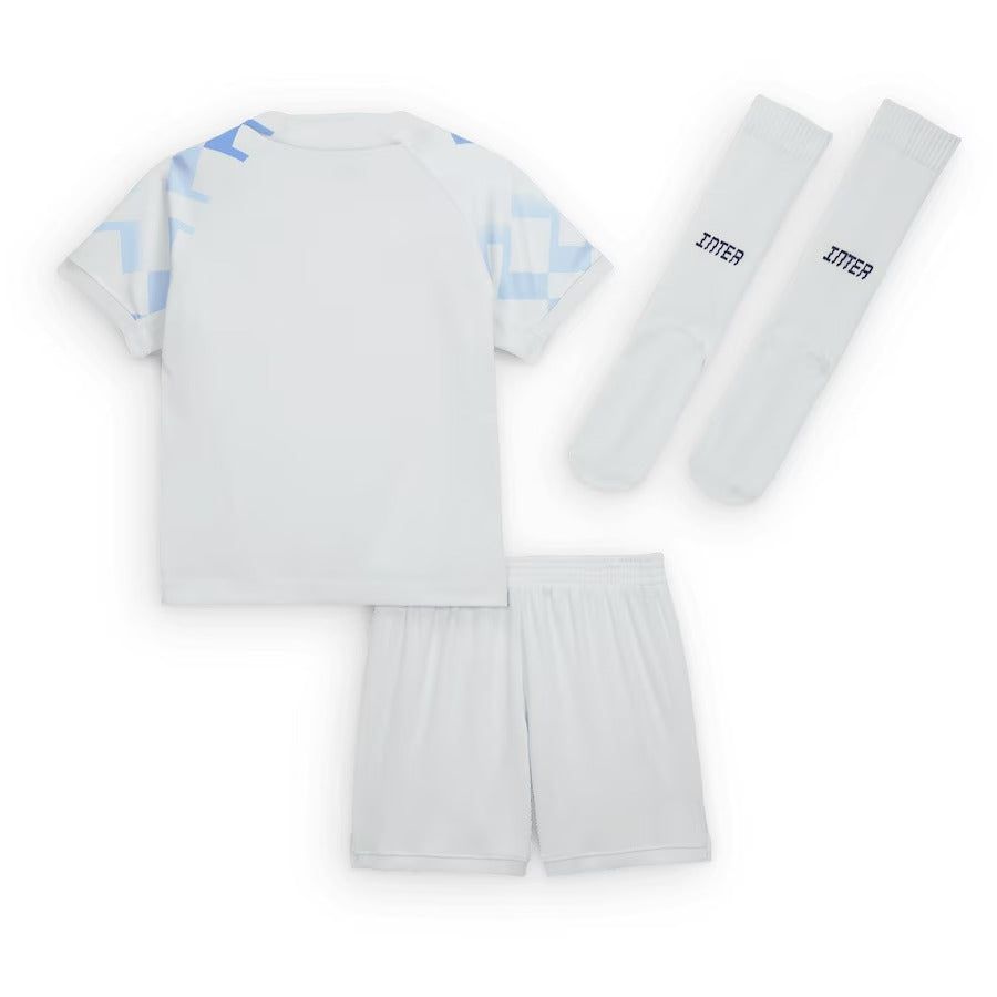 ensemble-enfant-inter-milan-maillot-exterieur-saison-2025-2026-avec-short Børnesæt Inter Milan udebanetrøje sæson 2025 2026 med shorts