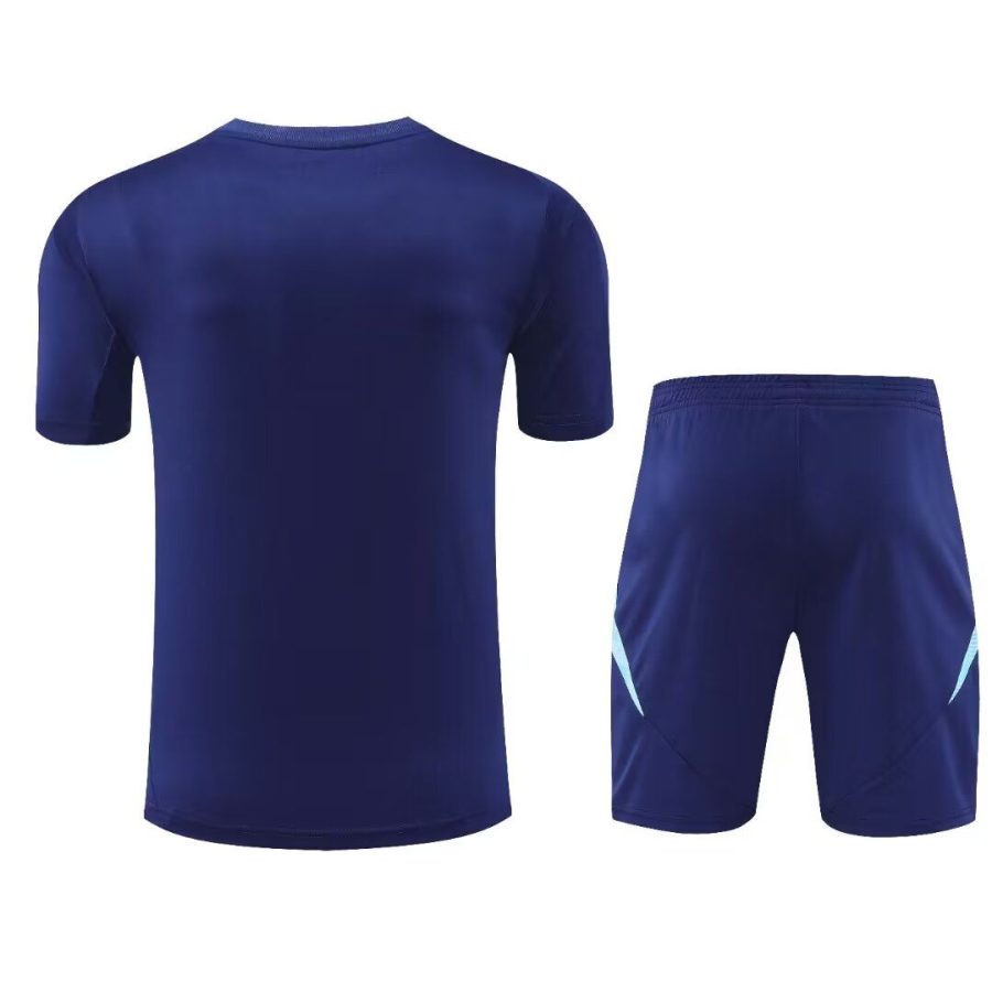ensemble-maillot-et-short-arsenal-saison-2024-2025-tenue-de-football Sæt med trøje og shorts Arsenal sæson 2024 2025 fodboldtrøje