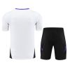 ensemble-maillot-et-short-real-madrid-saison-deux-mille-vingt-quatre-deux-mille-vingt-cinq Sæt med trøje og shorts Real Madrid sæson to tusind fireogtyve to tusind femogtyve
