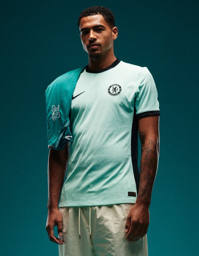 jersey-chelsea-fc-troisieme-tenue-2023-2024-bleu-design-officiel Jersey Chelsea FC troisième tenue 2023 2024 bleu design officiel