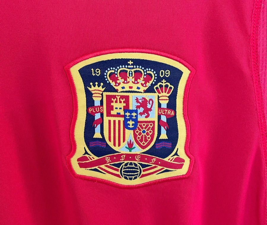 jersey-espagne-saison-2010-tenue-officielle-de-la-roja-pour-supporter trøje Spanien sæson 2010 officielt sæt fra La Roja til fan