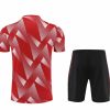 kit-training-rouge-bayern-munich-saison-2023-2024-tenue-entrainement-football rød træningssæt Bayern Munich sæson 2023 2024 fodboldtræningstøj