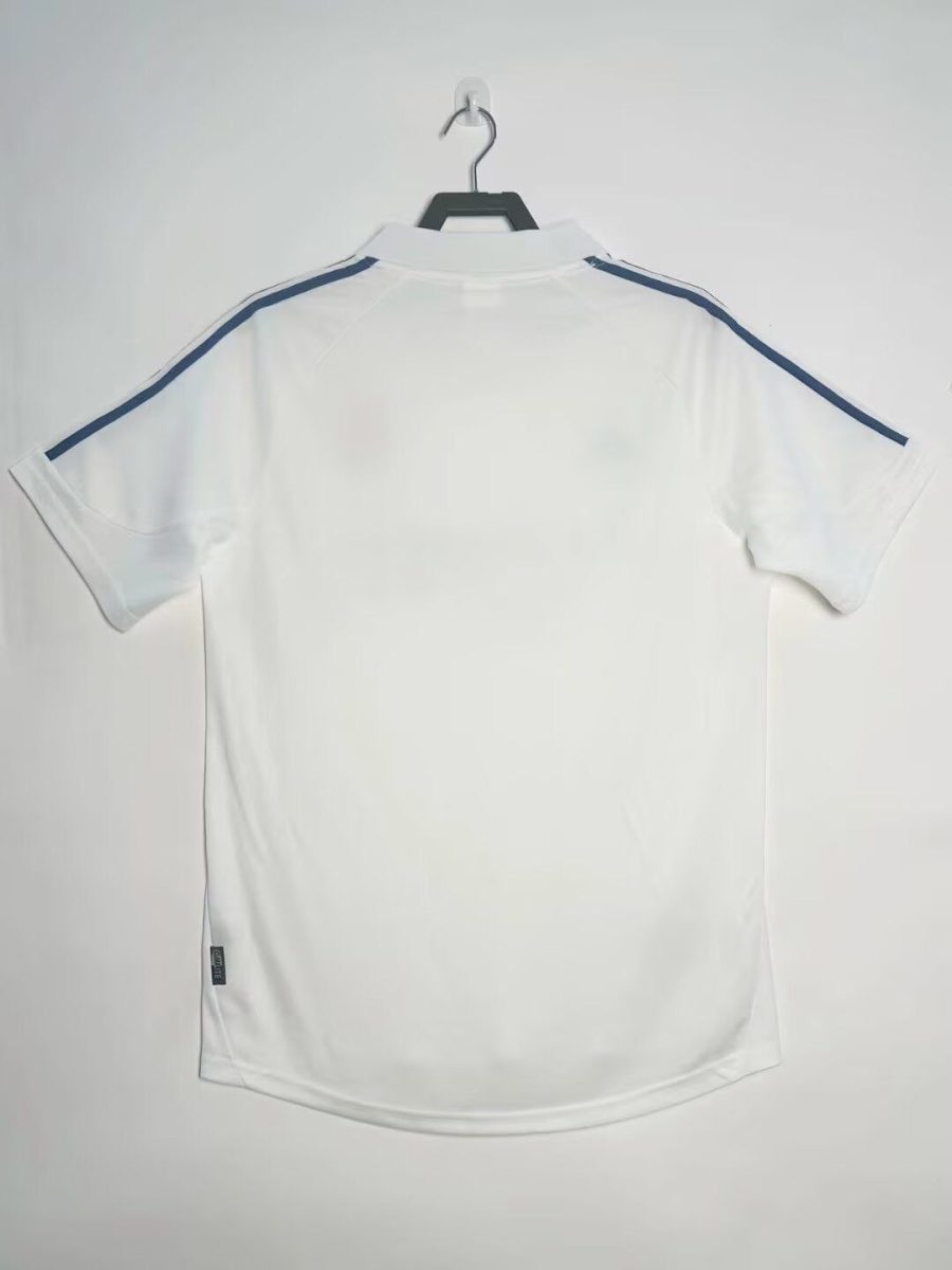 maillot-de-foot-real-madrid-blanc-collection-retro Real Madrid fodboldtrøje i hvid retro-stil