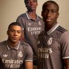 Real Madrid fodboldtrøje fra Adidas' third-kollektion til mænd