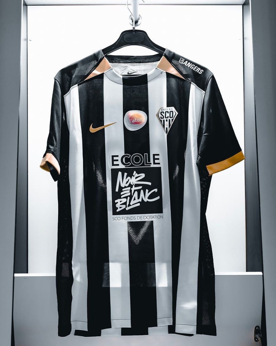 maillot-domicile-angers-sco-saison-2025-2026-tenue-officielle-football hjemmebanetrøje Angers SCO sæson 2025 2026 officiel fodbolddragt