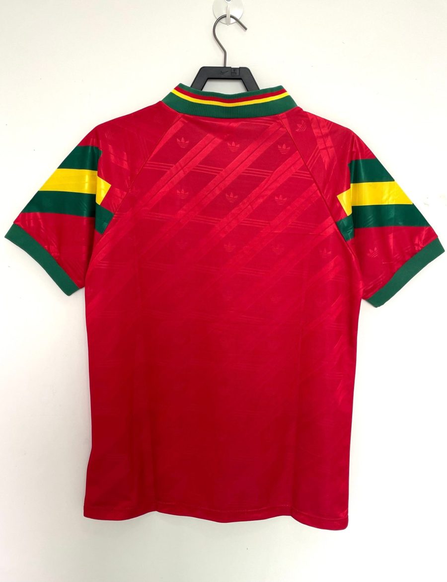 maillot-domicile-du-portugal-saison-mille-neuf-cent-quatre-vingt-douze Portugal hjemmebanetrøje sæson 1992