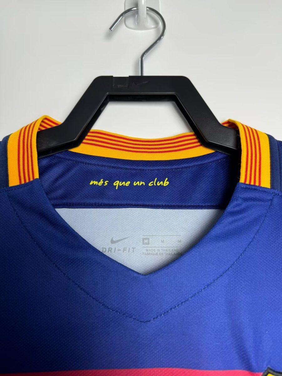 maillot-domicile-fc-barcelone-saison-deux-mille-quinze-deux-mille-seize hjemmebanetrøje FC Barcelona sæson to tusind femten to tusind seksten