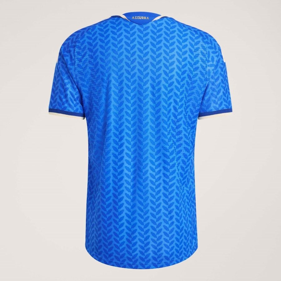 maillot-domicile-italie-saison-deux-mille-vingt-six-tenue-officielle-equipe-nationale Hjemmebanetrøje Italien sæson to tusind seksogtyve officiel spilledragt landsholdet