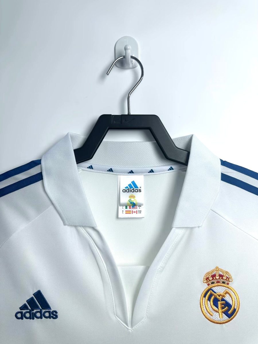 maillot-domicile-real-madrid-saison-2001-2002 Real Madrid hjemmebanetrøje sæson 2001-2002