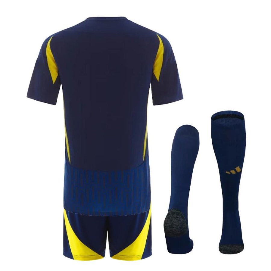 maillot-enfant-al-nassr-fc-exterieur-saison-2024-2025-avec-short-et-chaussettes børnetrøje Al Nassr FC udebane sæson 2024 2025 med shorts og strømper