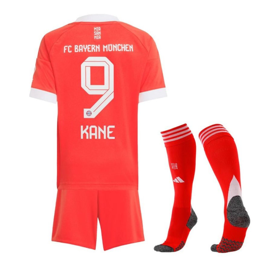 maillot-enfant-bayern-munich-domicile-saison-deux-mille-vingt-cinq-deux-mille-vingt-six-avec-short Børnetrøje Bayern Munich hjemmebanetrøje sæson 2025 2026 med shorts