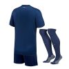 maillot-enfant-psg-domicile-saison-2024-2025-avec-short-et-chaussettes Børnetrøje PSG hjemmebanetrøje sæson 2024 2025 med shorts og strømper