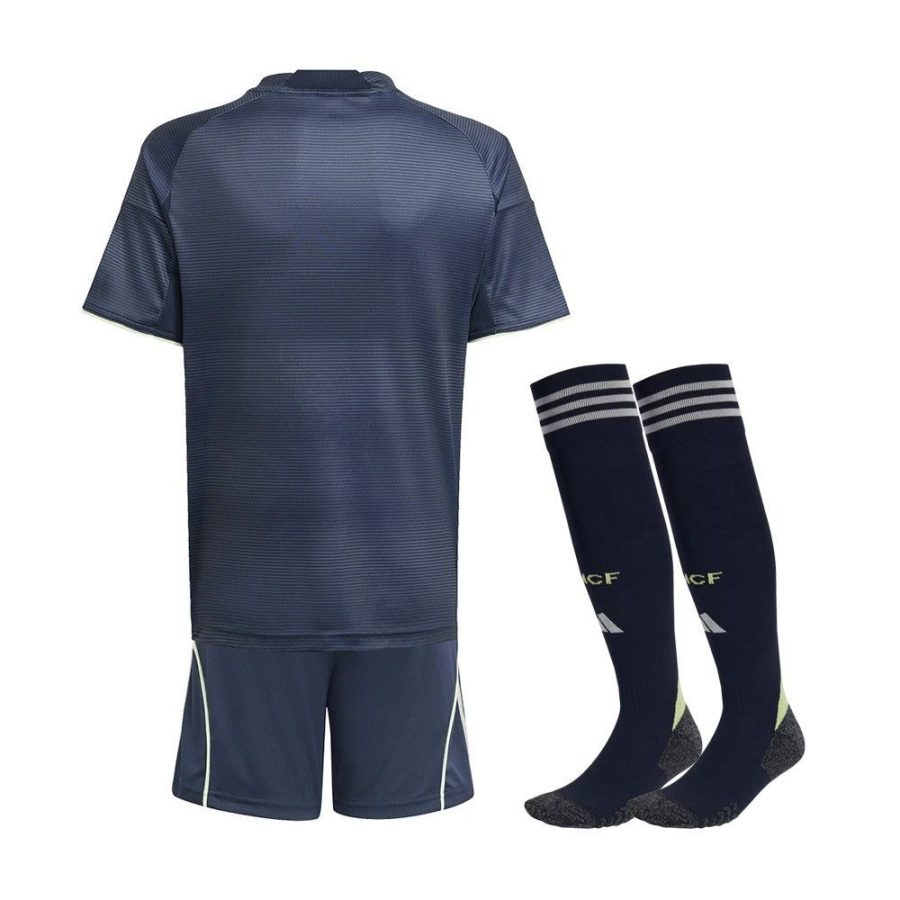 maillot-enfant-real-madrid-tenue-exterieure-saison-2025-2026 Børnetrøje Real Madrid udebanetøj sæson 2025 2026