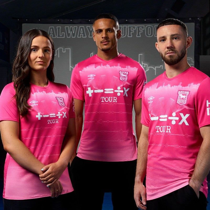 Udebanetrøje Ipswich Town udgave 2024-2025