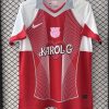 maillot-fc-barcelona-x-karol-g-rouge FODBOLDTRØJE FC BARCELONA x KAROL G RØD