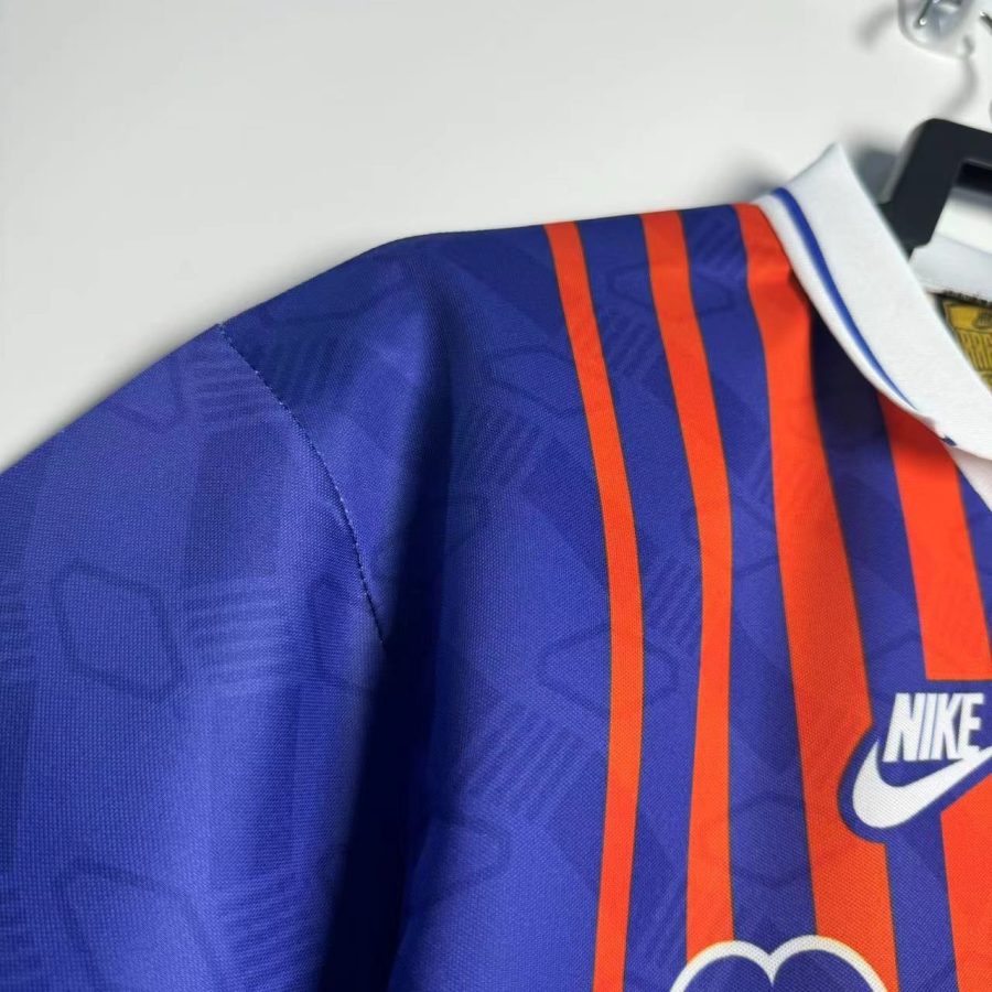 maillot-football-psg-domicile-retro-coupe-annees-1990 PSG hjemmebanetrøje retro fra 1990'erne