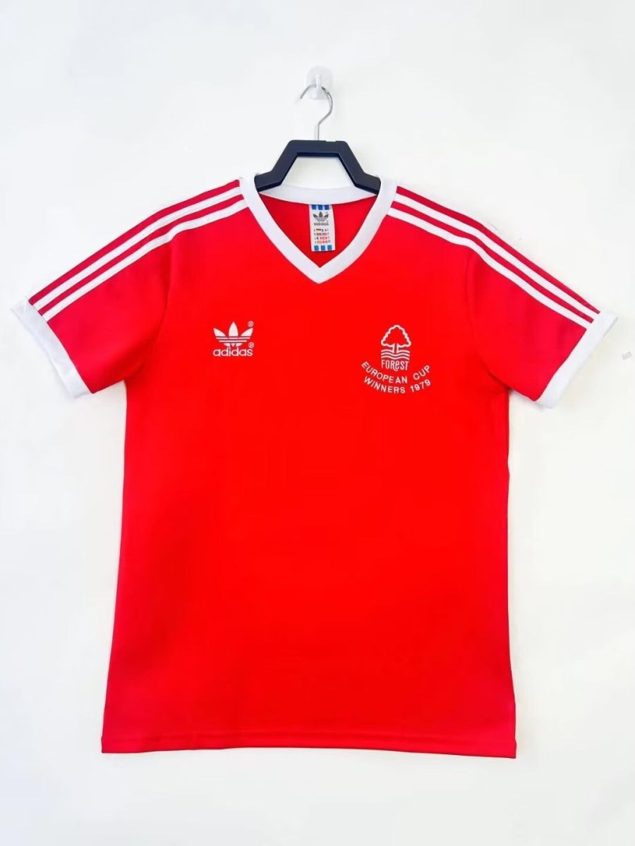 NOTTINGHAM FOREST HJEMMEBANETRØJE 19771978