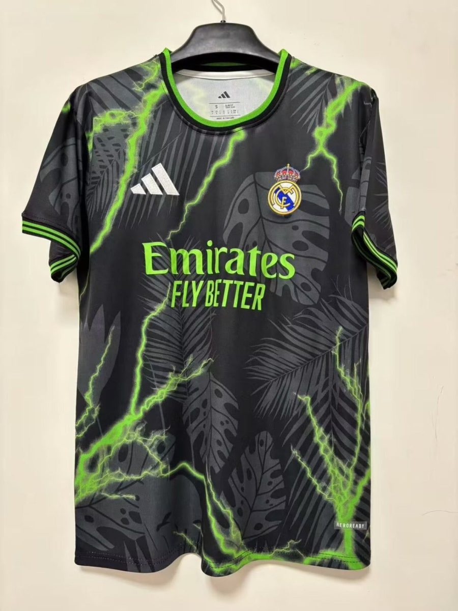 FODBOLDTRØJE REAL MADRID SPECIAL EDITION 20252026