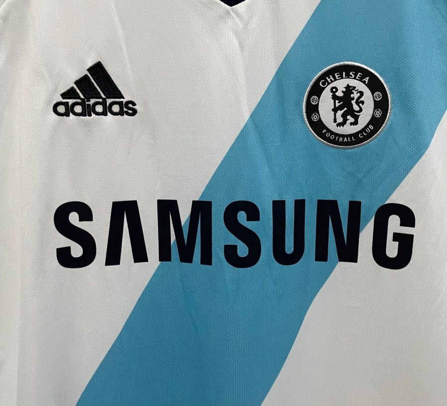 Chelsea blå fodboldtøj hjemmebane udebane to tusind tolv to tusind tretten