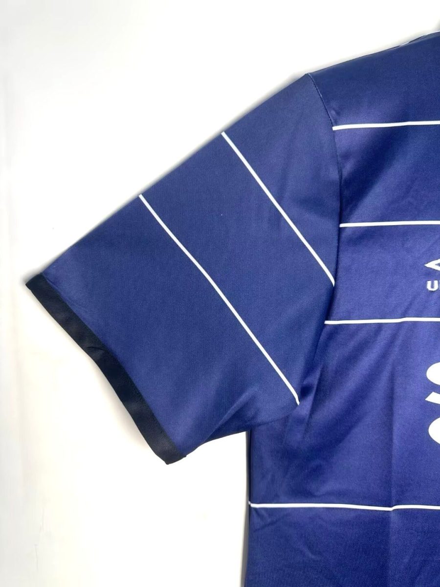 tenue de football Manchester United version extérieure rétro