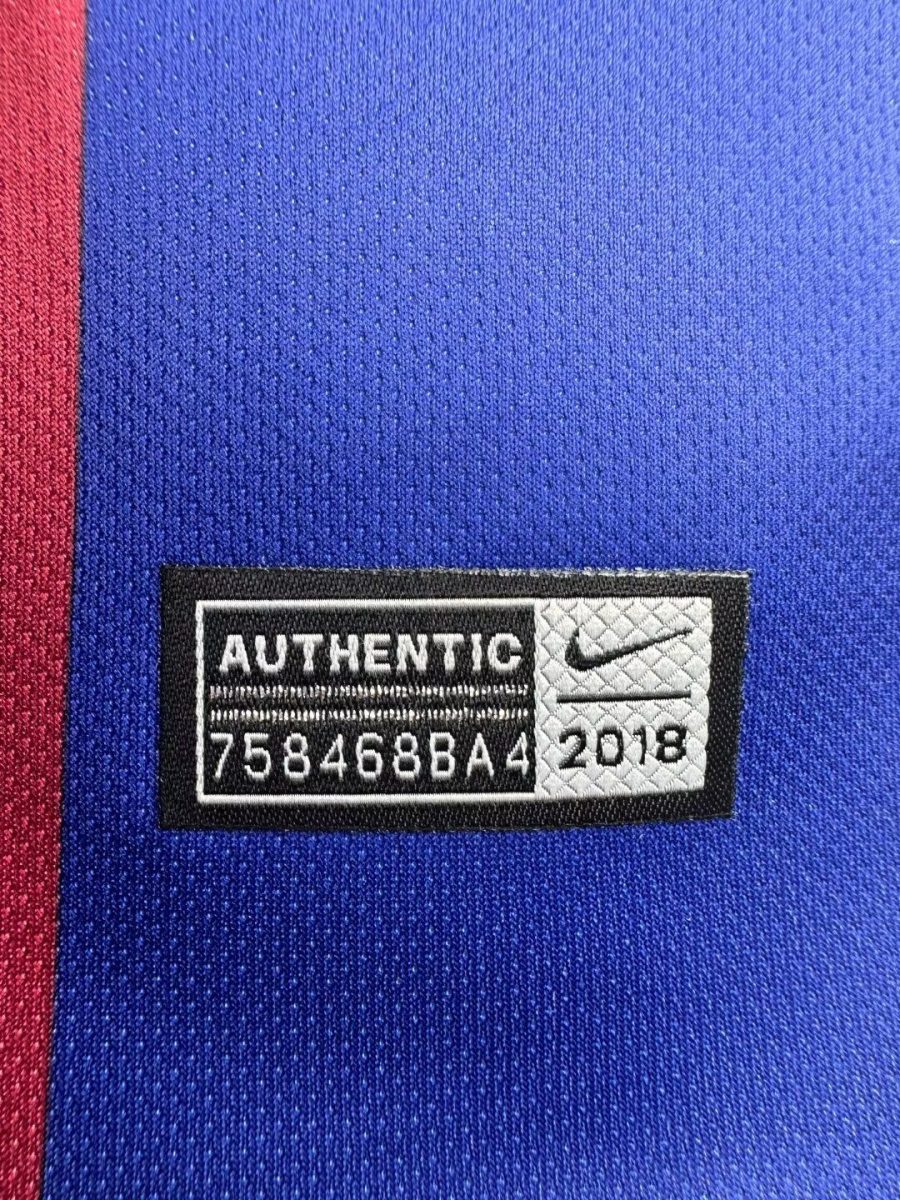Kampdragt FC Barcelona hjemmebane Blaugrana stil