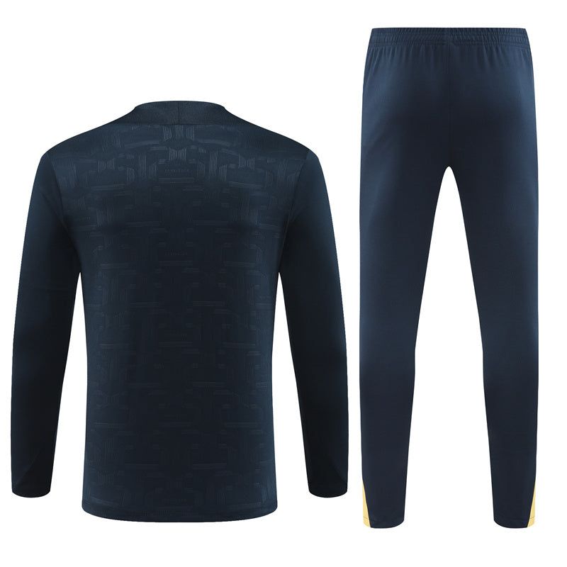 tenue-de-sport-fc-barcelone-veste-et-pantalon-jogging-pour-supporter Sportstøj FC Barcelona jakke og joggingbukser til supporter
