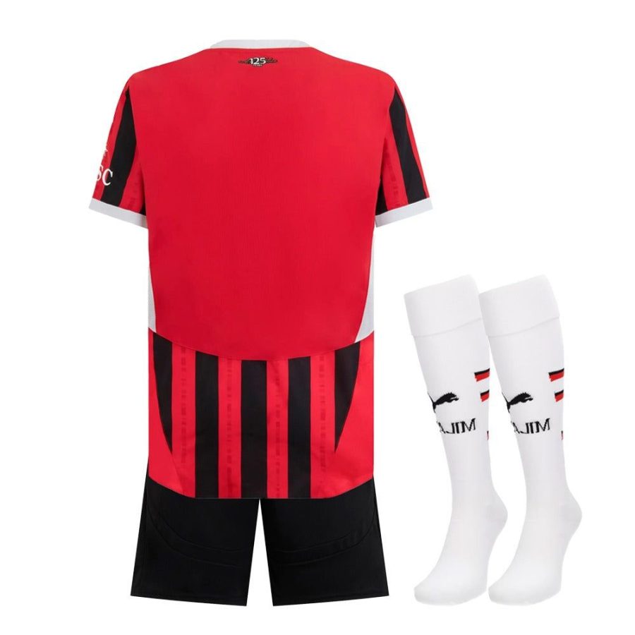 tenue-enfant-ac-milan-maillot-domicile-saison-2024-2025 børnesæt AC Milan hjemmebanetrøje sæson 2024 2025