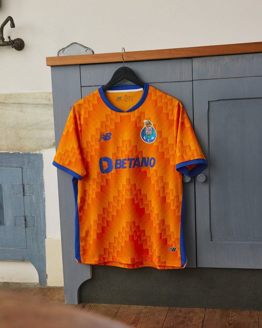 tenue-football-fc-porto-maillot-away-bleu-et-blanc fodbolddragt FC Porto trøje ude blå og hvid