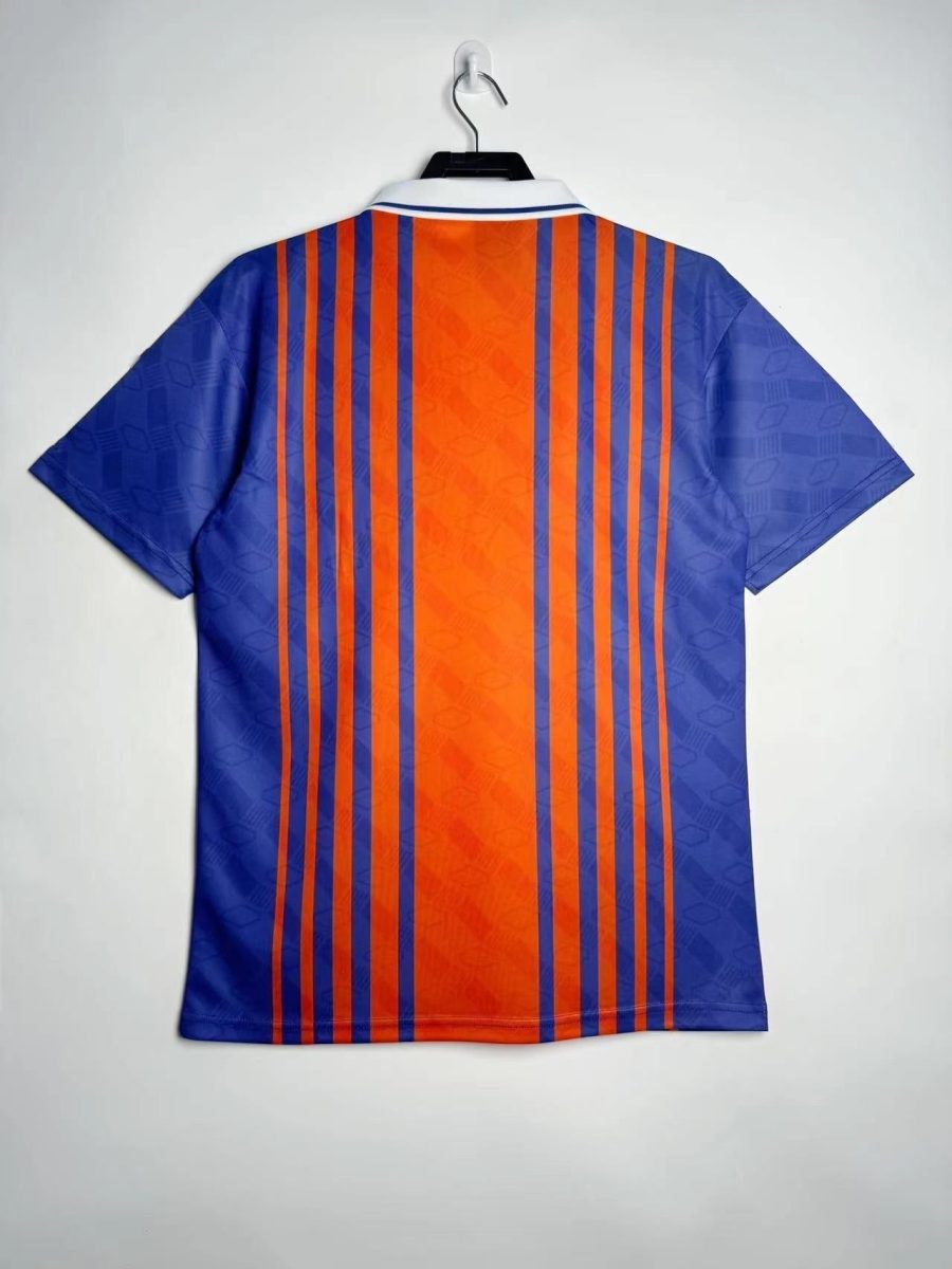 tenue-officielle-psg-domicile-annee-1993-1994-collection-retro officiel PSG hjemmebanedragt år 1993 1994 retro-kollektion