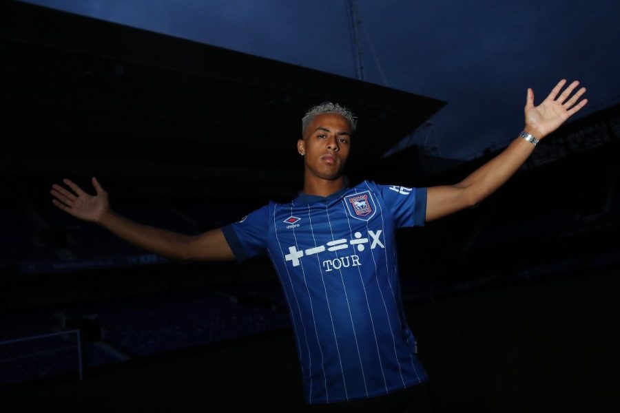 Fodboldtrøje Ipswich Town hjemmebane ny kollektion